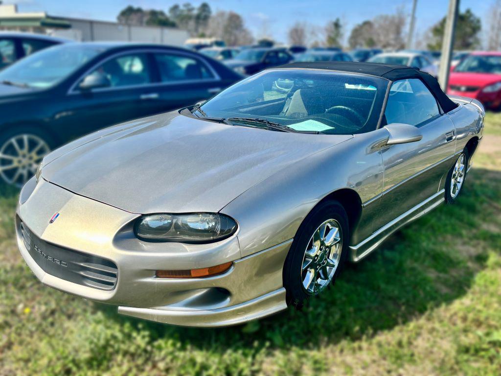 2001 Chevrolet Camaro Base