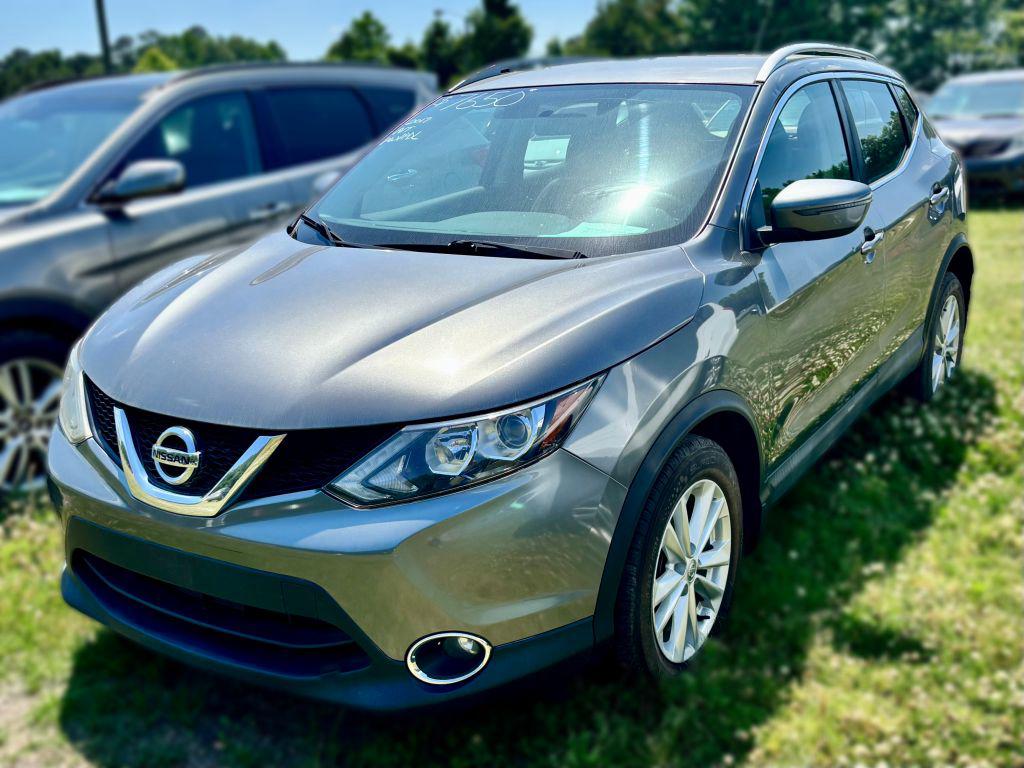 2017 Nissan Rogue Sport SV FWD's photo